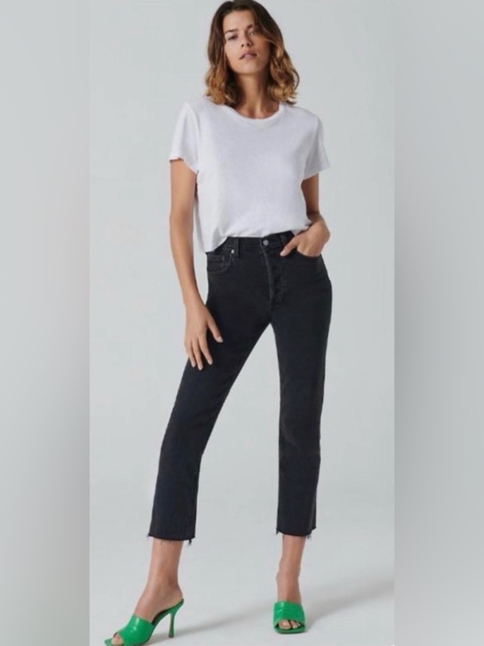 Aritzia Denim Forum The Arlo High Rise Raw Hem Jeans | Black Eyeliner